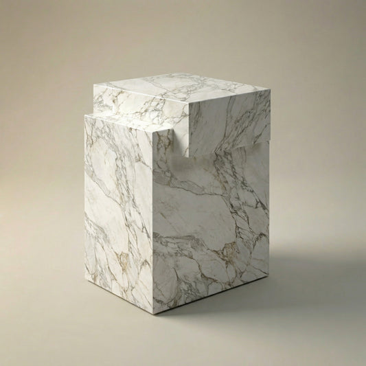 Alma Side Table in Calacatta Marble