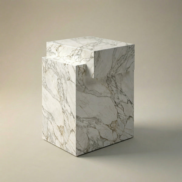 Alma Side Table in Calacatta Marble