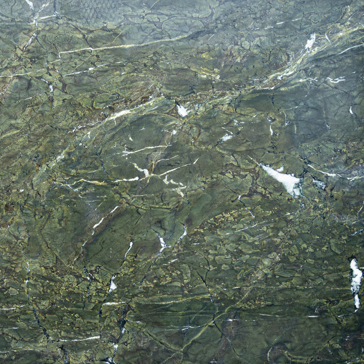 Alma Side Table in Fantastic Green Quartzite