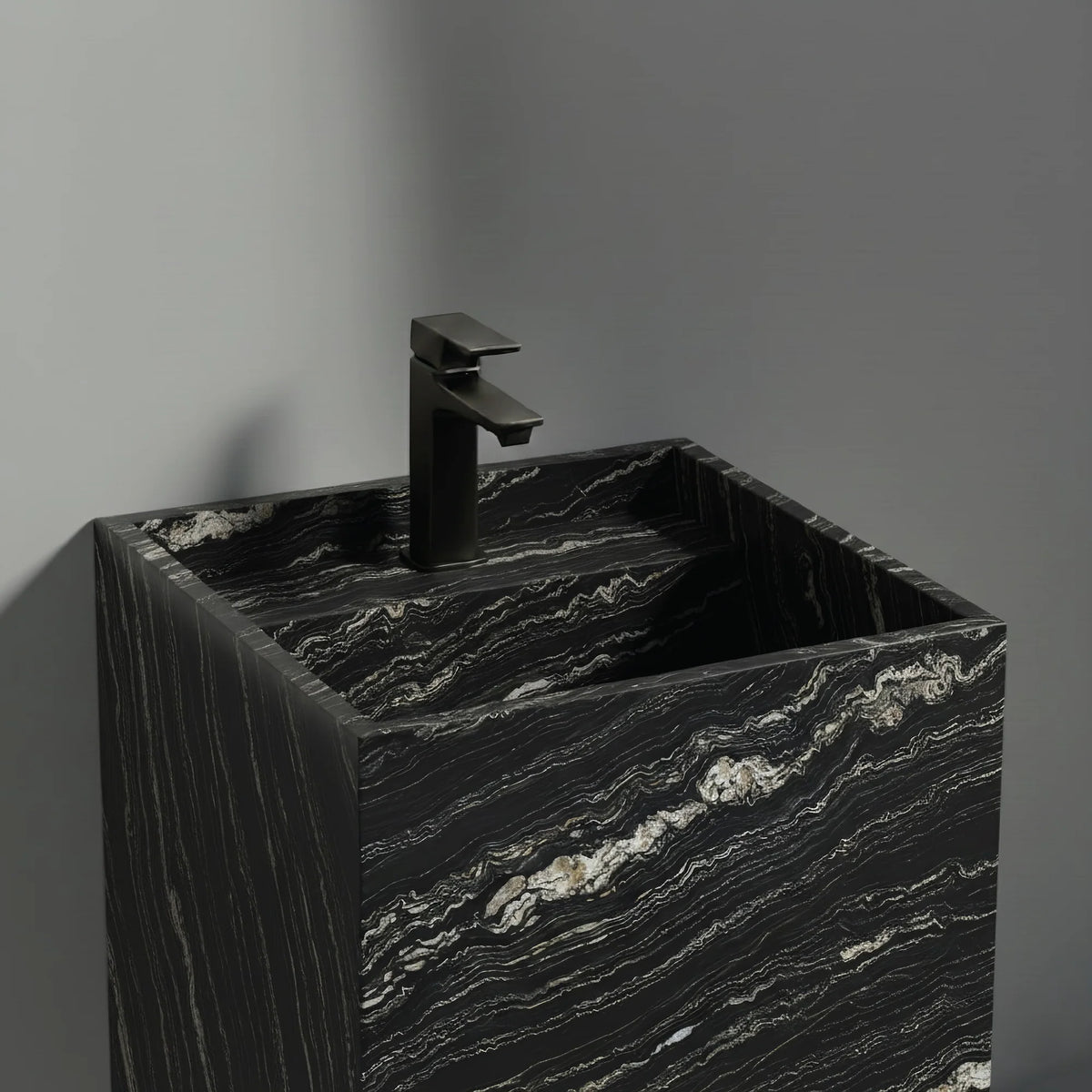 Totem Serene Washbasin in Belvedere Tropical Storm Quartzite