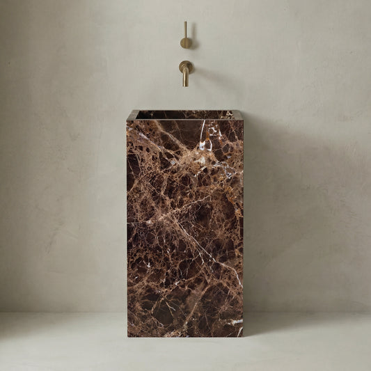 Lavabo Totem Seren en Mármol Emperador sin agujero, mármol marrón pulido con vetas claras naturales.