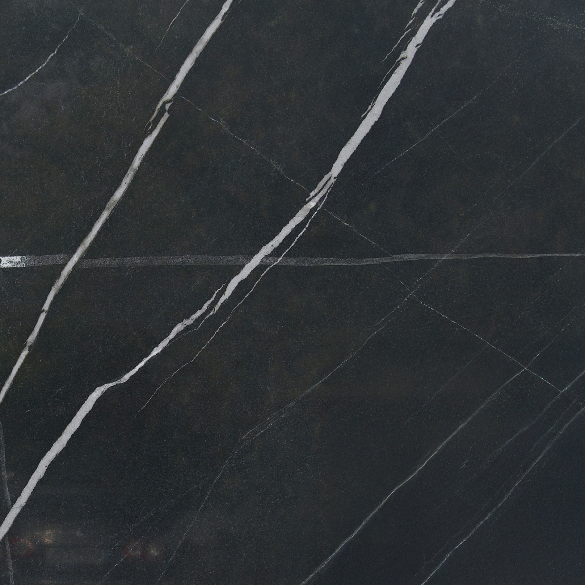 Lavabo Totem Seren en Cuarcita Negra Zebra con agujero para grifo, lavabo esbelto de piedra natural pulida.