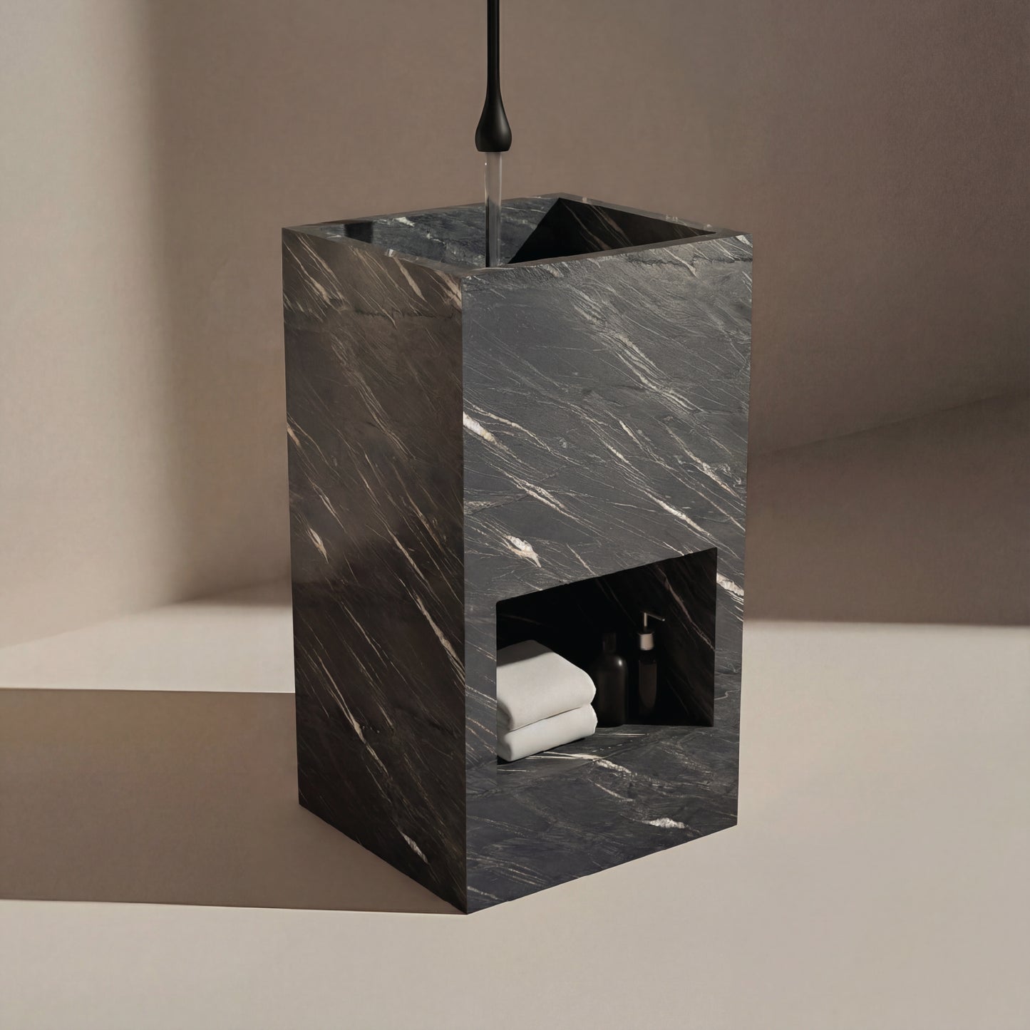 Lavabo Totem Áureo en Cuarcita Belvedere Luxurious con nicho frontal