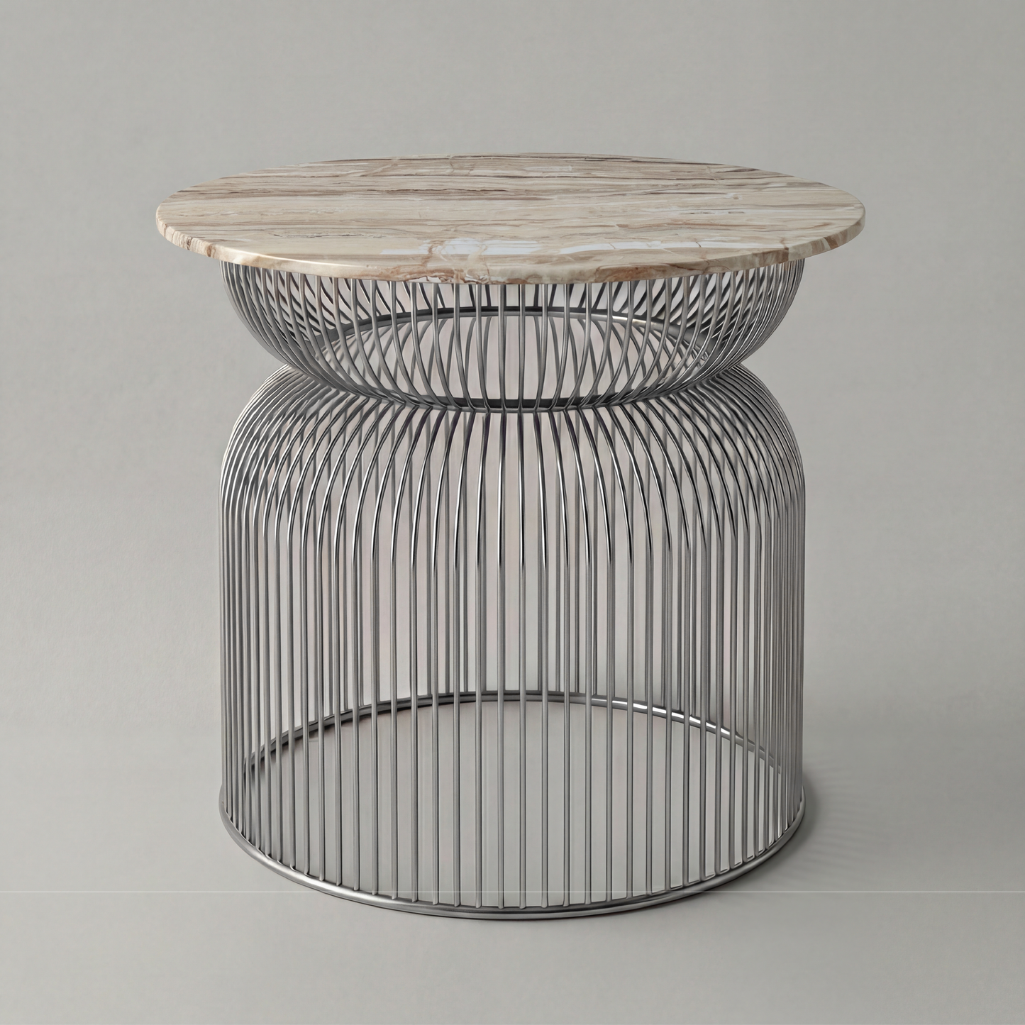 Mesa auxiliar Abcheck en ónix avorio striato con vetas lineales y estética escultórica
